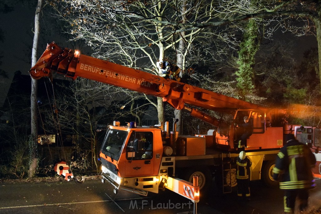 Container LKW umgestuerzt Koeln Brueck Bruecker- Dellbruecker Mauspfad P567.JPG - Miklos Laubert